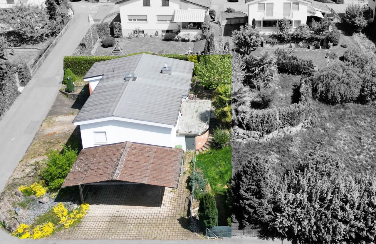 Einfamilienhaus mit grossem Grundstück in Küngoldingen aus der Luft – links das Haus, rechts die Bauparzelle für das neue Mehrfamilienhaus
